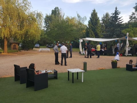 Hôtel Domaine des Pierres Dorées Vacation rental in Auvergne-Rhône-Alpes