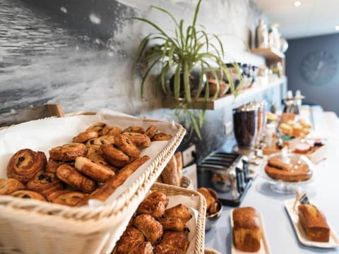 ibis Styles Saint Malo Port Hotel in St-Malo