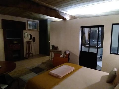 Domaine du Lieu des Brocs Bed and Breakfast in Normandy