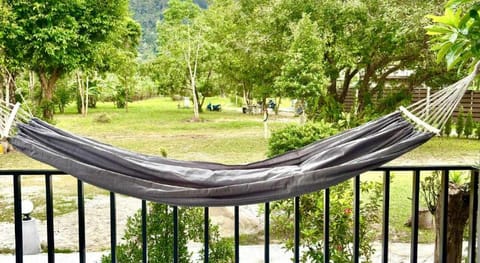 Pra-Ae Lanta Apartment Hotel in Sala Dan