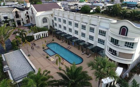 Erawan Hotel Hotel in Khok Kloi