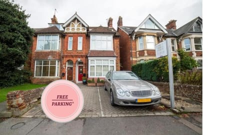 OYO Lonsdale Guest House Hotel in Oxford