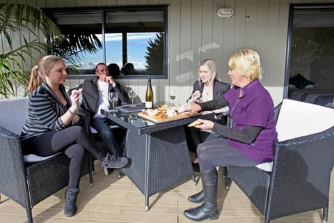 Auckland Country Cottages Bed and Breakfast in Waikato