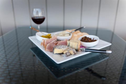 Auckland Country Cottages Bed and Breakfast in Waikato