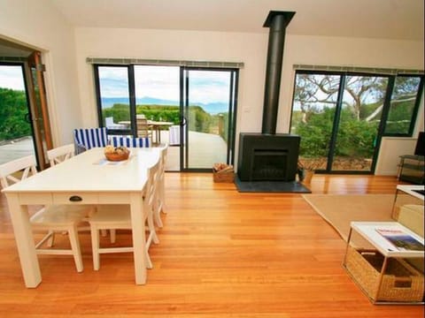Southerlys Holiday House Vacation rental in Tasmania