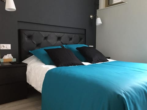 Villa Louvre Lens Bed and Breakfast in Lens