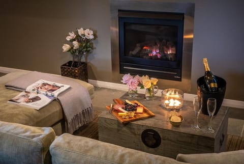 Woodhouse Mountain Lodge Hotel in Auckland Region