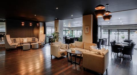HOTEL QUORUM Hotel in Saint-Cloud