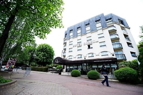 HOTEL QUORUM Hotel in Saint-Cloud