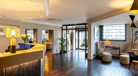 HOTEL QUORUM Hotel in Saint-Cloud