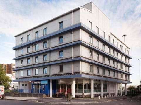 Travelodge Reading Central Hotel in Reading