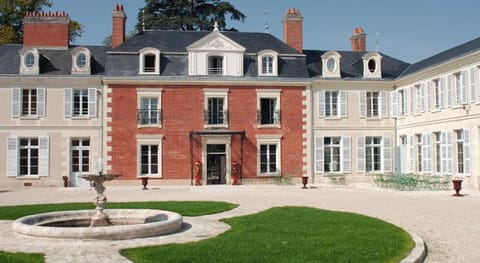 Domaine des Thômeaux, The Originals Relais Hotel in Centre-Val de Loire
