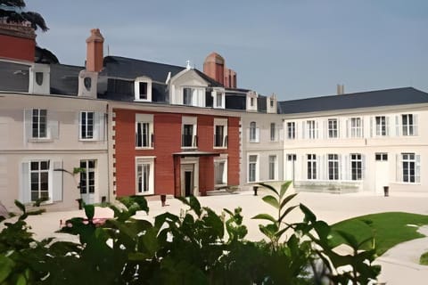 Domaine des Thômeaux, The Originals Relais Hotel in Centre-Val de Loire
