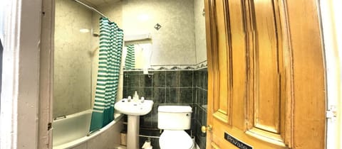 Cruachan Guest House Bed and Breakfast in Edinburgh