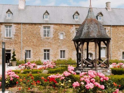 Hotel de L'Abbaye Le Tronchet - Handwritten Collection Hotel in Brittany