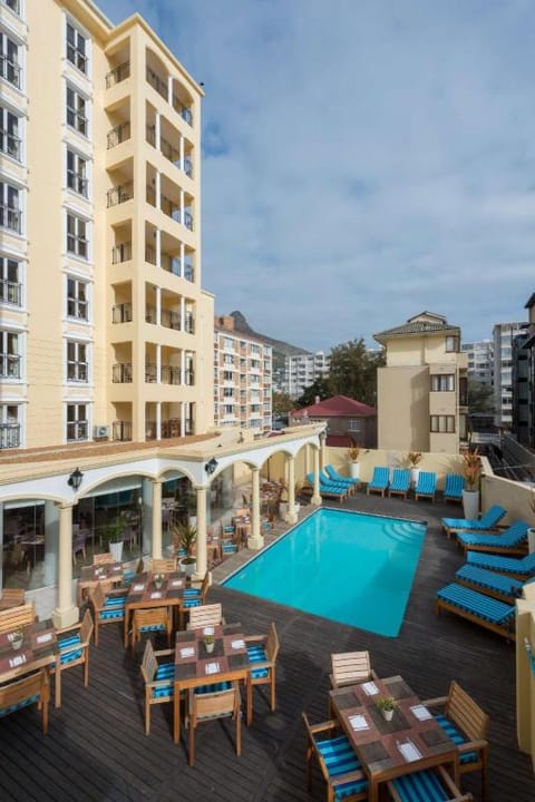 Radisson Blu Le Vendome Hotel, Cape Town Hotel in Sea Point