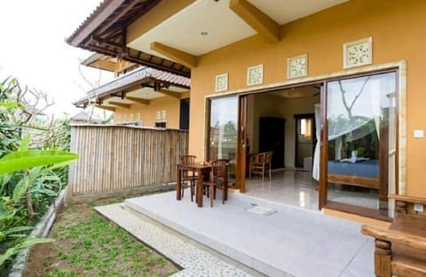 Ubud Batik Villa Bed and Breakfast in Abiansemal