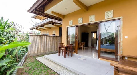 Ubud Batik Villa Bed and Breakfast in Abiansemal