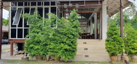 Isle Beach Resort Resort in Krabi Changwat