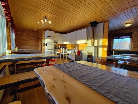 LAKE INARI MOBILE CABINS Campground/ 
RV Resort in Lapland