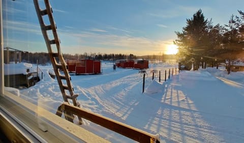 LAKE INARI MOBILE CABINS Campground/ 
RV Resort in Lapland