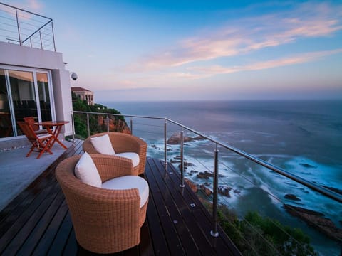 Head Over Hills Luxury Retreat Hotel in Knysna