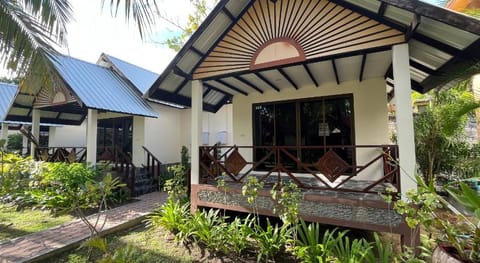 Noble House Beach Resort Resort in Sala Dan