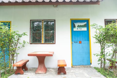 Good Night Long Beach Bungalow Vacation rental in Sala Dan