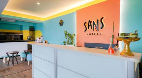 Sans Sunset Point Seminyak Hotel in Kuta