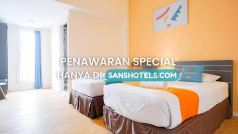 Sans Sunset Point Seminyak Hotel in Kuta