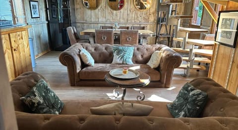 Au Fil de l'Eau Hotel in Normandy