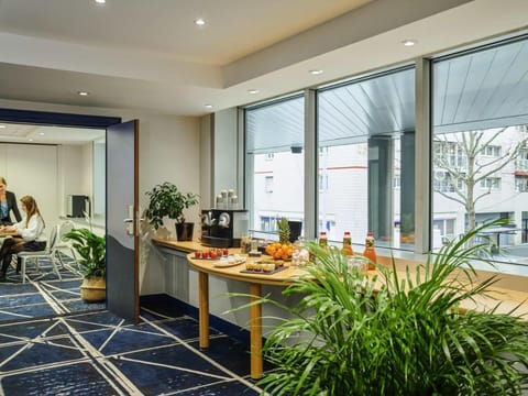 Residence Mercure Paris La Defense Grande Arche Apartment hotel in Puteaux