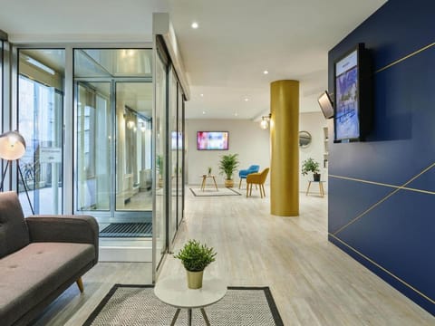 Residence Mercure Paris La Defense Grande Arche Apartment hotel in Puteaux