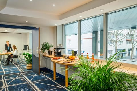 Residence Mercure Paris La Defense Grande Arche Apartment hotel in Puteaux