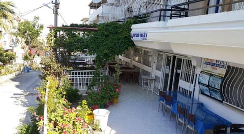 Ozgun Apart Otel Kusadasi Apartment hotel in Kusadasi