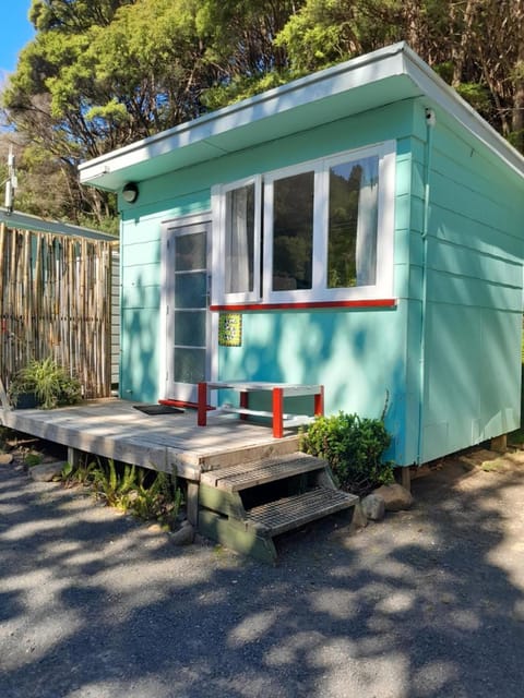 Dickson Holiday Park Campground/
RV Resort in Waikato