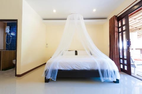 Banana Beach Resort Resort in Sala Dan