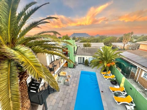 Cape Town 4U Guesthouse Bed and Breakfast in Cape Town