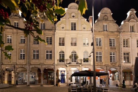 Grand Place Hôtel "Boutique et Appart'hôtel" Apartment in Arras