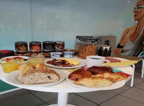 Kyriad Direct Arras - Saint-Laurent-Blangy - Parc Expo Hotel in Arras