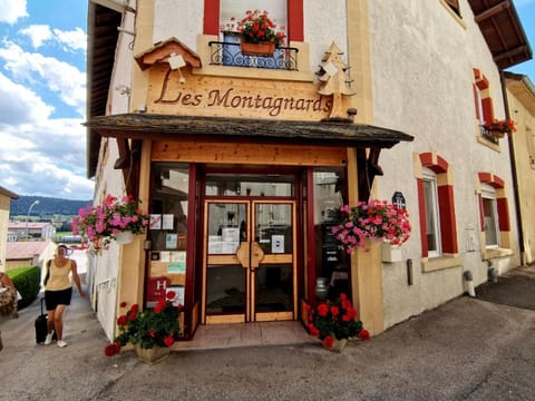 Hotel Les Montagnards Hotel in Morteau