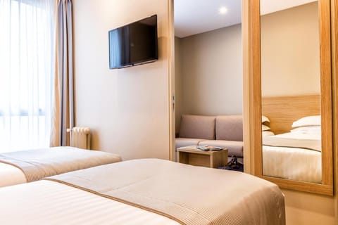 Paris d'Issy Hôtel Porte de Versailles Hotel in Vanves