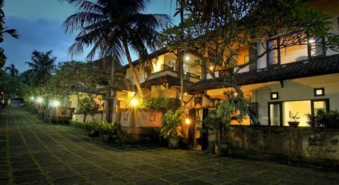 Dewi Sinta Hotel and Restaurant Hotel in Kediri
