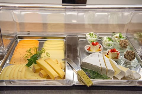 Bayern Resort Hotel - Adults only - mit Zugspitzblick - Eibsee-Nähe - Wellnessbereich - Naturpool im Sommer Hotel in Grainau