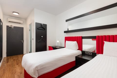 Tune Hotel Liverpool Hotel in Liverpool