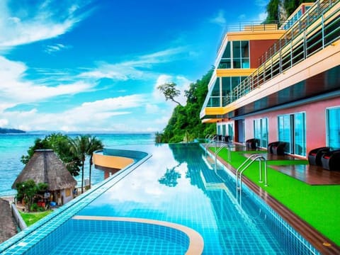 Phi Phi Cliff Beach Resort Hotel in Krabi Changwat