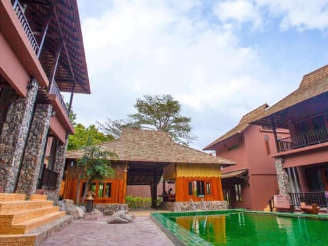 Beach Club Koh Tao Hotel in Ko Tao