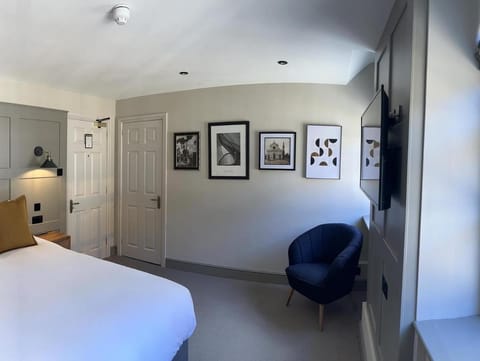 The Punchbowl Inn Inn in West Oxfordshire District