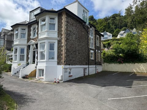 Cairn House Bed and Breakfast in Ilfracombe