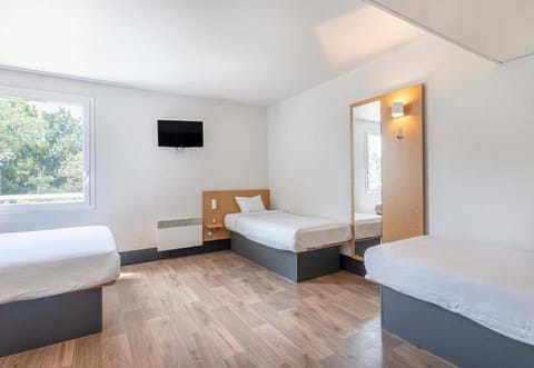 B&B HOTEL Marseille Aéroport Saint-Victoret Hotel in Marignane